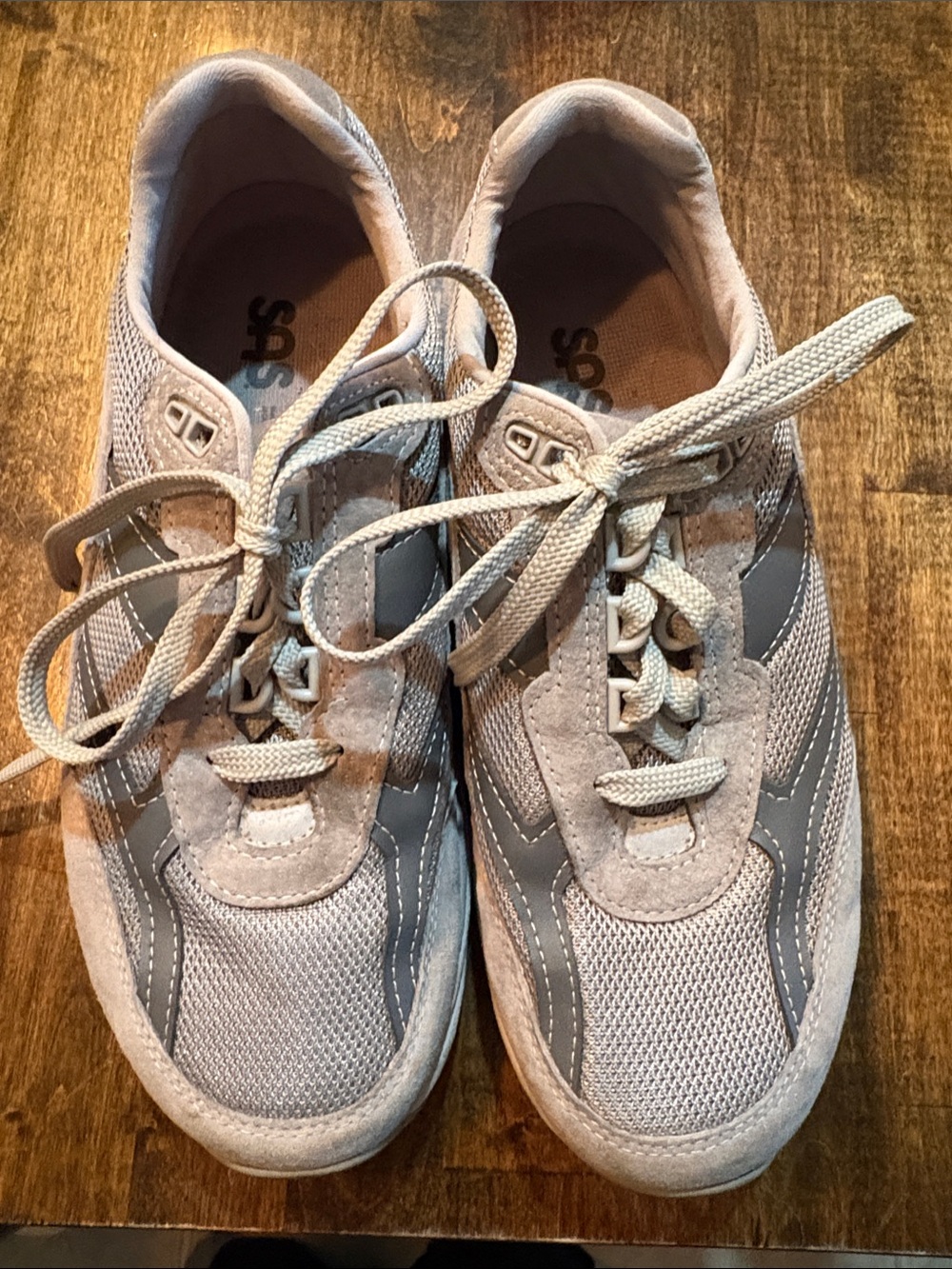 SAS Men's Gray and Light Beige Lace-Up Athletic Sneakers